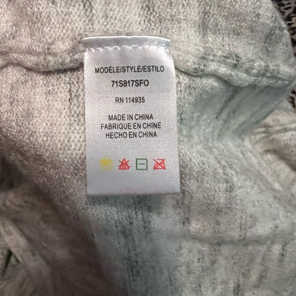 RD Style Ursula Turtleneck Sweater NWT, size 1X - Picture 7 of 9